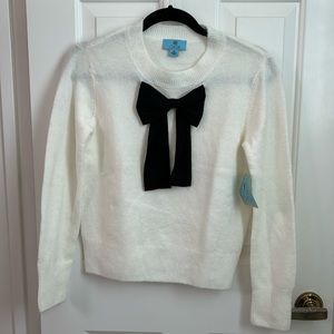 NWT CeCe Sweater Bow XS cream & black